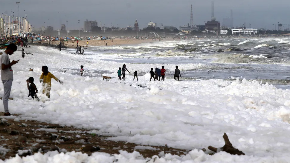 Foam Trouble Returns: After Yamuna, Chennai’s Marina Beach Suffers Toxic Foam Outbreak