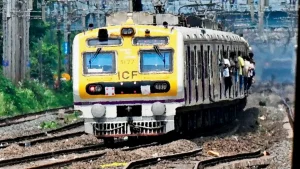 19-Year-Old College Girl Molested at Vashi Railway Station