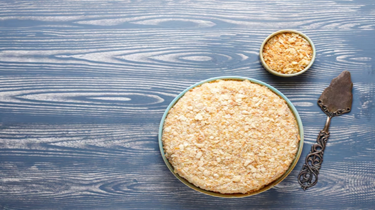 If you want to make an easy recipe, then Oat Chilla would be a good option. It is good for digetion and provides energy.