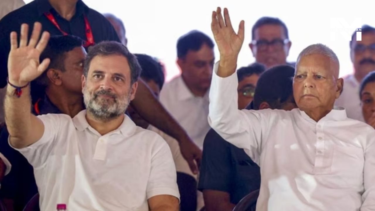 Rahul Gandhi Calls Lalu Yadav Over Seat Sharing in Bihar Rahul Gandhi Calls Lalu Yadav Over Seat Sharing in Bihar