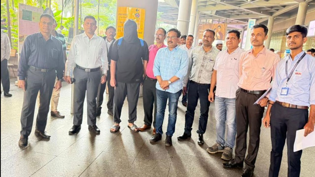Mumbai Crime Branch Arrests Key Aide Drug Lord Salim Dola, Deported from Dubai