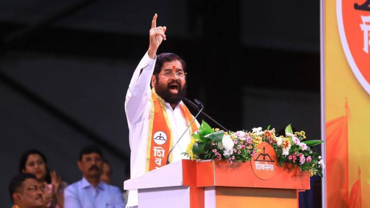 Eknath Shinde Taunts Uddhav Thackeray Over Maharashtra Floods and Warns Mumbai Residents Ahead of Civic Body Elections