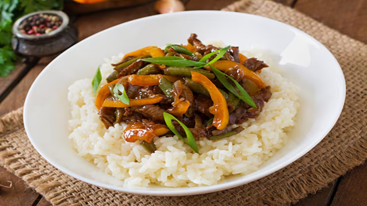 Vegetable Stir-Fry with Rice is the healthiest option. You can eat brown rice with it. It has fiber as well as weight and sugar-controlling properties. (Disclaimer: Given the input is on an information basis, please seek professional advice.)