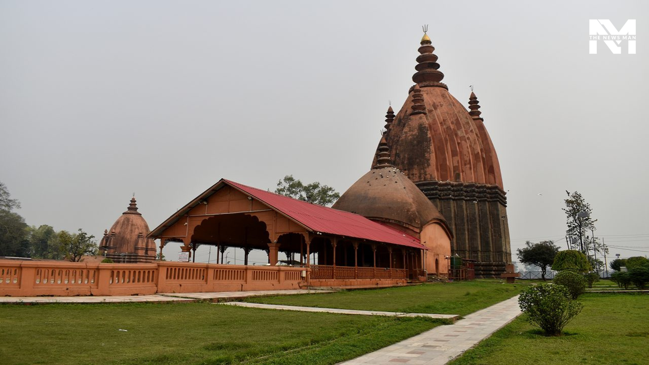 In Sivasagar, you can explore rain-washed Rang Ghar and Talatal Ghar against the grey skies. The vibrant landscapes, cool climate, and historical richness of such places are enveloped in natural beauty, providing a unique travel experience.