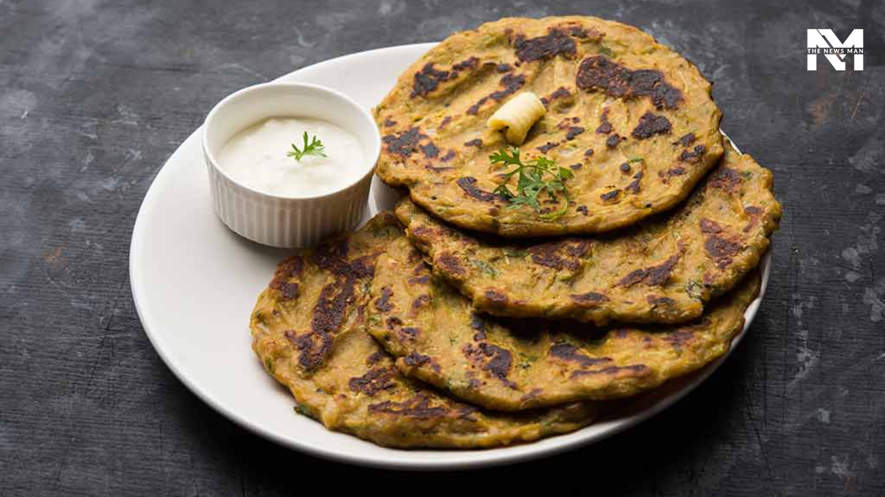 Made from boiled yams, potatoes, soaked tapioca pearls, coriander seeds, cumin seeds, rice, and wheat flour, farali thalipeeth, a savory pancake, tastes incredibly delicious. Mix all the ingredients along with salt, sugar, and spices, and prepare a dough. Take a handful of the mixture on a flat surface and pat it with your fingers. In a frying pan, heat oil or ghee, and grill the thalipeeth from both sides until crisp. Serve with curd, tomato, or green chili sauce.