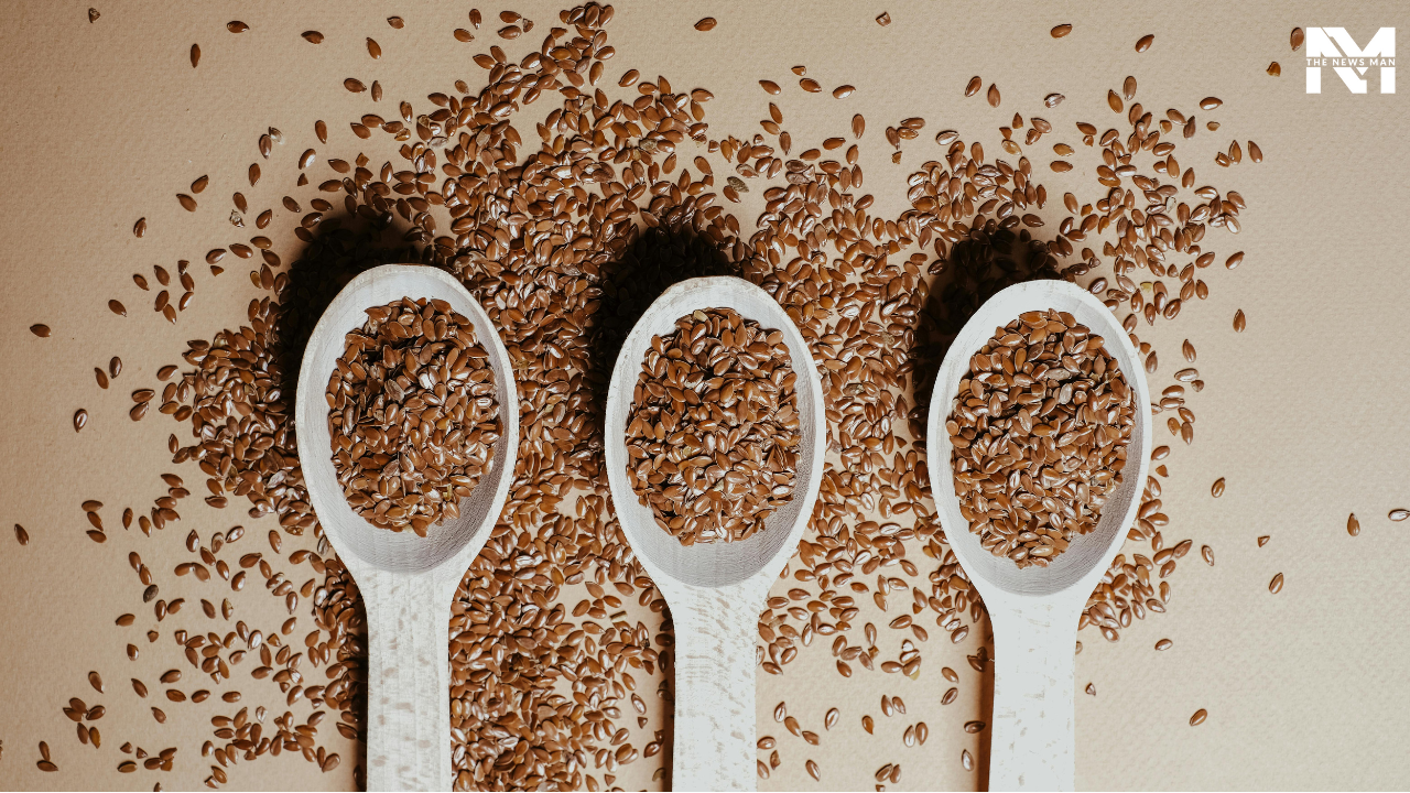 Flaxseeds give a little omega-3 boost to your diet in the form of alpha-linolenic acid. You can sprinkle them over your morning cereal, blend them into your smoothie, or add them to your bread or flour dough.