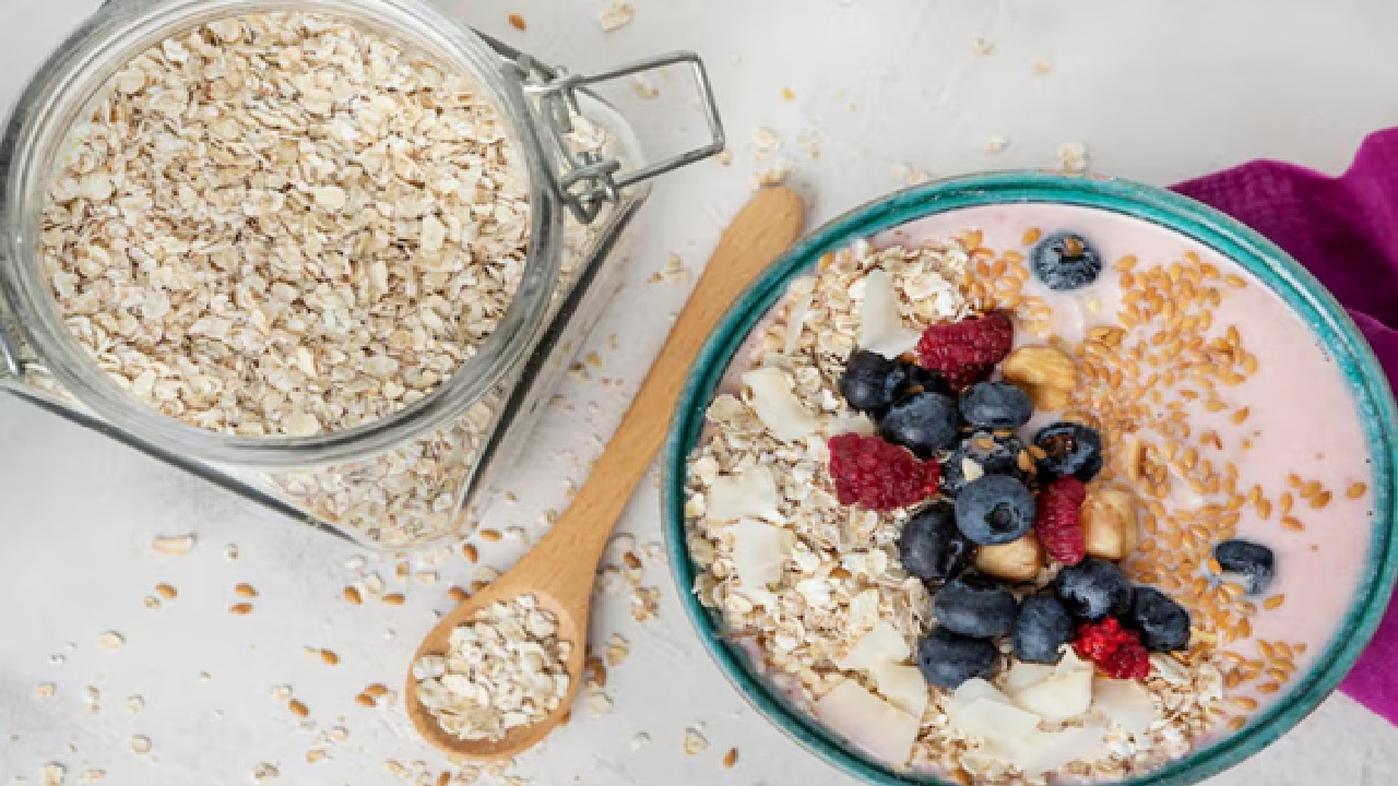 Muesli or Oats? Which One is Healthier for Perfect Breakfast, See Benefits