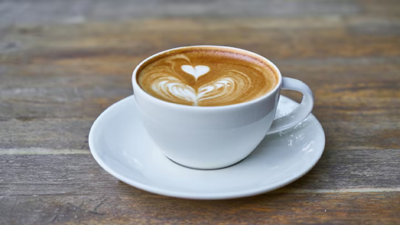 Drinking Coffee At Night: What are the Advantages & Disadvantages?