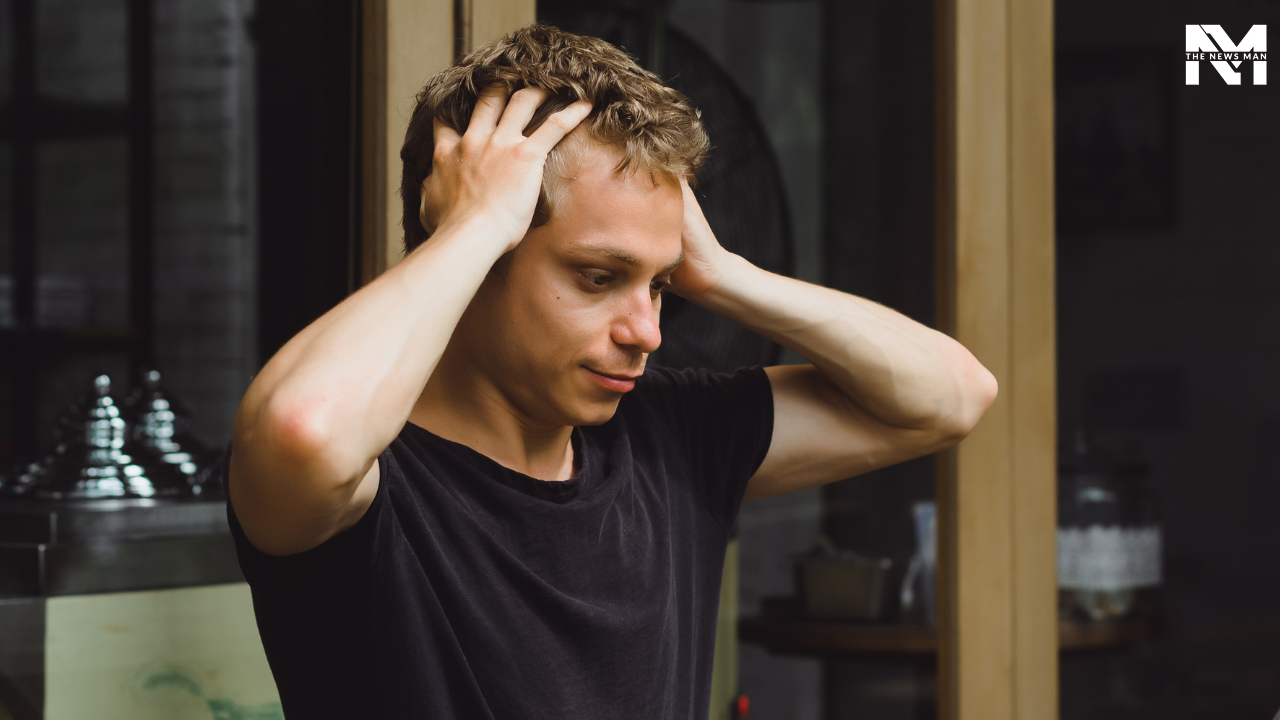 7 Obvious Signs That Someone Is Lying