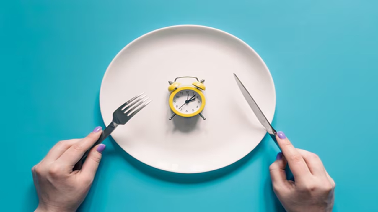 Diet Trend: What is Intermittent Fasting? Know How It Works & Its Potential Benefits