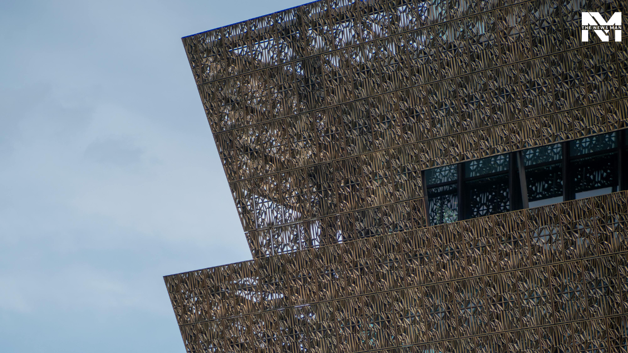 Offering a comprehensive look at the USA’s racial history, the National Museum of African American History and Culture in Washington, D.C, will leave you stunned. The idea for the museum was first proposed in 1915 by Black Civil War veterans. It was then built to document the African American life, history, and culture.