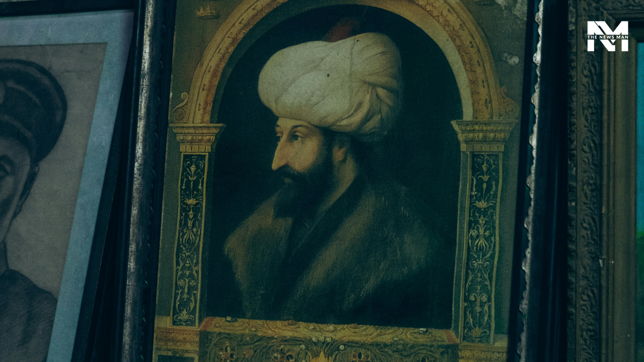 A great spot for history buffs, the Panipat Museum offers a connection to the past. It is a home to an array of weapons, old artifacts, paintings, and documents, emphasizing the city’s historical significance. You can glimpse the industrial history, cultural exhibits, and detailed displays of the battles.