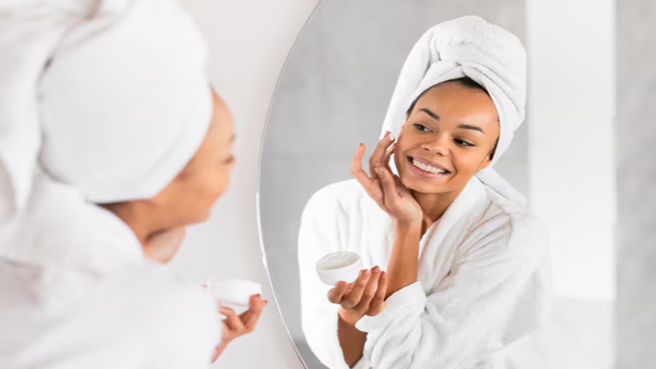 Skincare after 40: Morning Routine to Follow For Glowing Skin