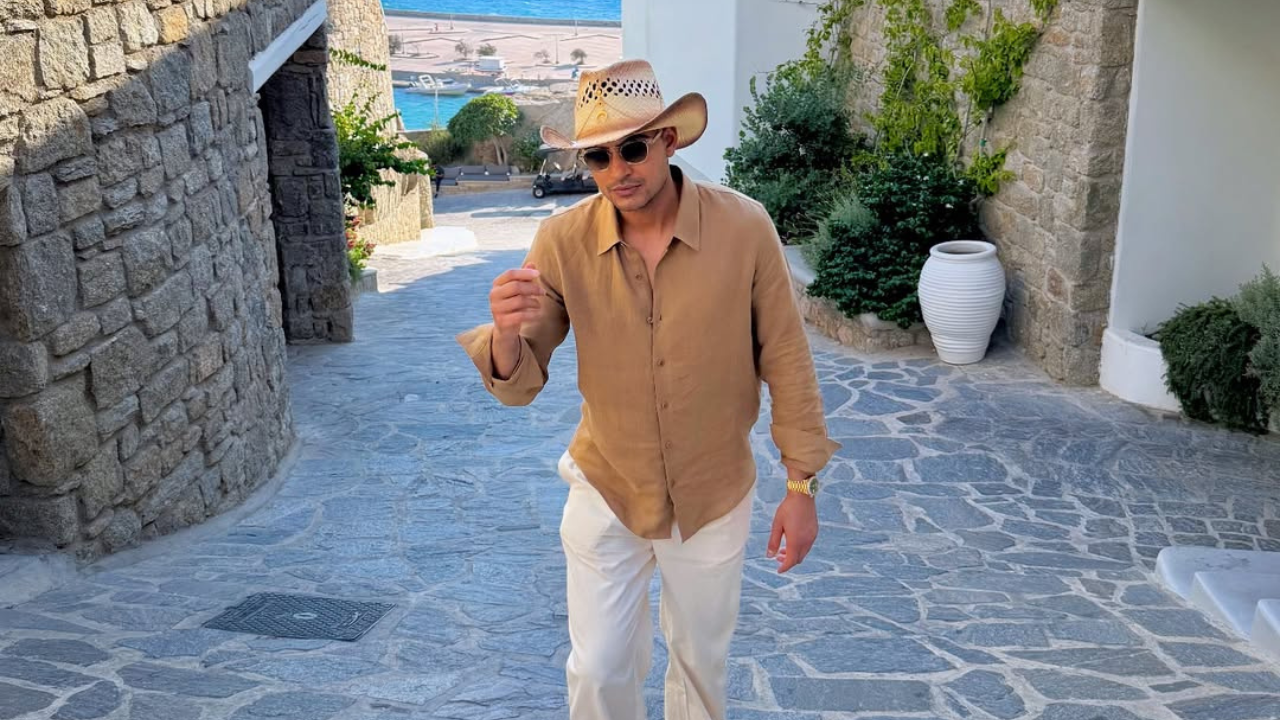 Shubhman Gill is indeed the rising star of India. He quickly gained recognition not just for his exceptional skills but also for his youthful fashion style. Often seen sporting smart casuals and trendy accessories, Gill drops major fashion cues wherever he goes.