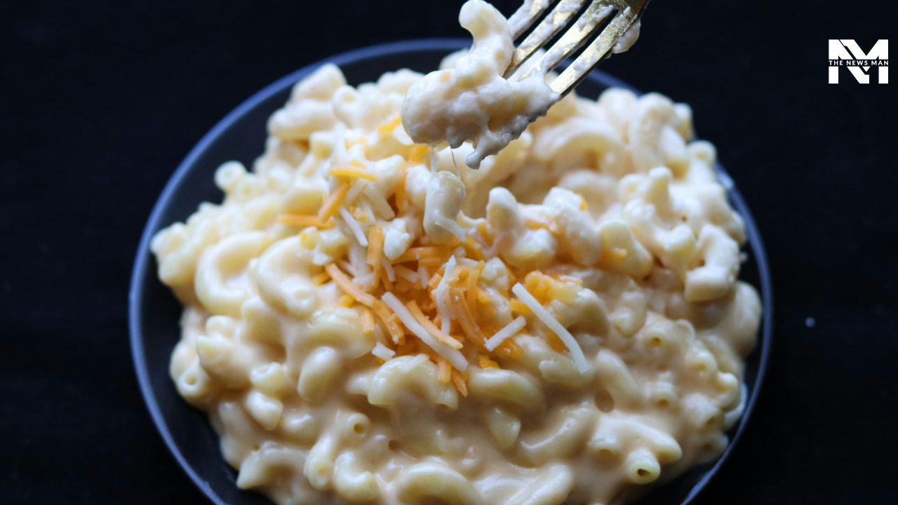 While preparing ‘Mac n Cheese’ pasta, add mustard powder, sauce, or whole grain mustard for an added depth of flavor. The mustard isn’t noticeable, but it does the job of making your pasta more delicious.