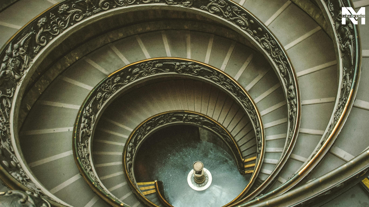 The Vatican Museums in Italy encompass a collection of galleries, chapels, and museums that showcase art collected and commissioned by the Catholic Church over centuries. It is home to splendid classical sculpture, Renaissance paintings, and Michelangelo’s Sistine Chapel, which can not be missed.