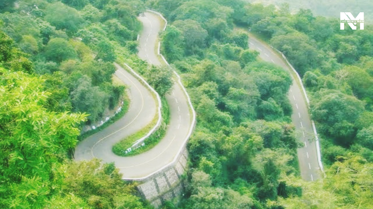 Yelagiri is considered one of the best hill stations near Chennai, featuring a community of tribal villages nestled in pure serenity. The pleasant weather and scenic views invite visitors from across the world.