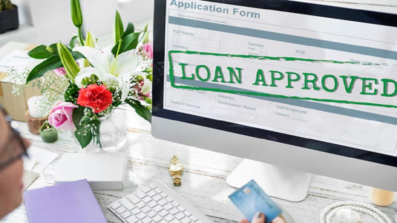 Why is it important? It is called maintaining the strong financial history. It is important to maintain a healthy financial profile, avoiding any complications, and this history enables you to get the future loan easily.