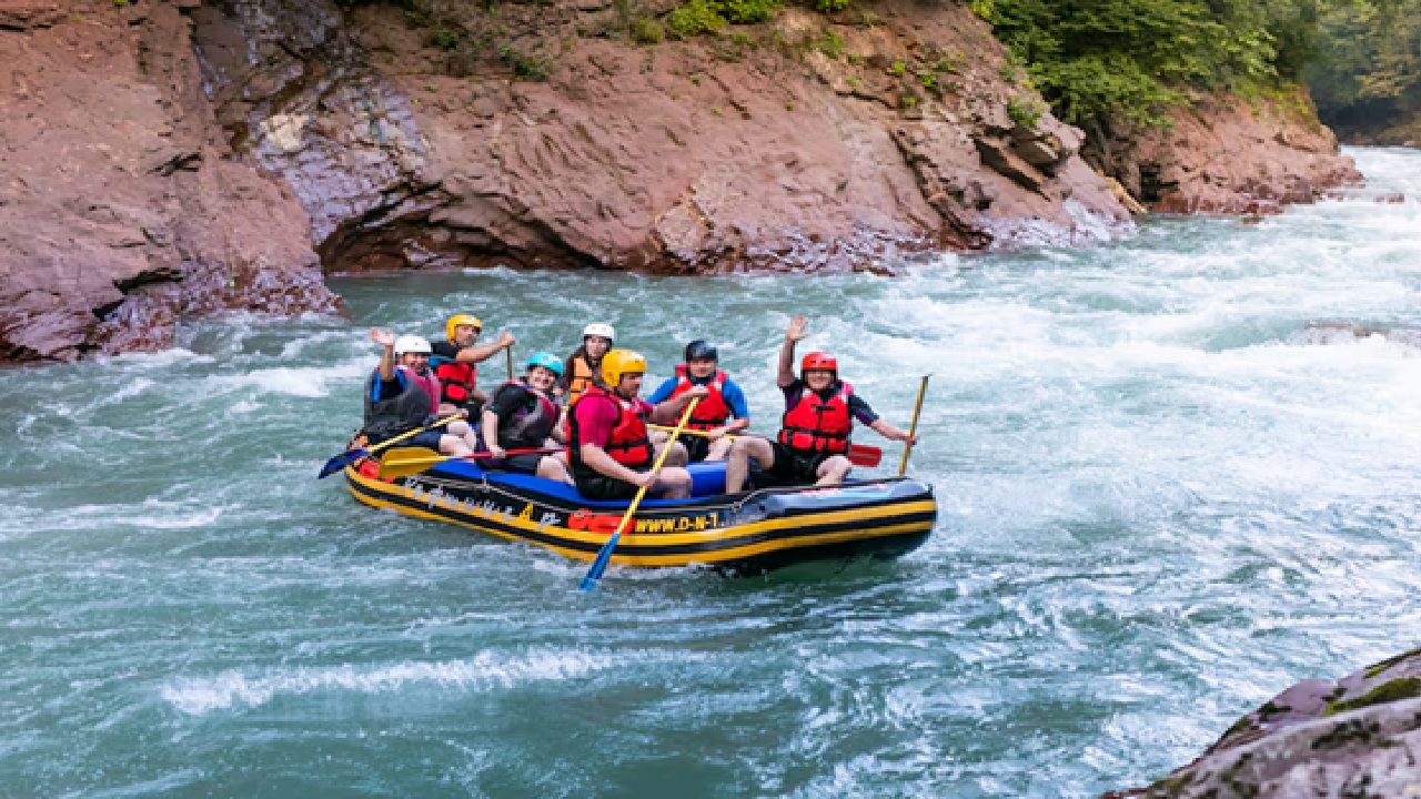 River Rafting: You can enjoy river rafting in Rishikesh, and in Kullu and Manali. In Maharashtra, the Kundalika River is popular for river rafting. (Disclaimer: Given the input is on an information basis, please seek professional advice.)