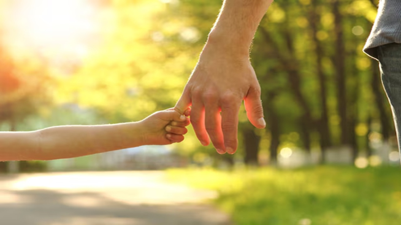 Mastering Positive Parenting: 5 Effective Techniques for Raising Happy and Confident Children