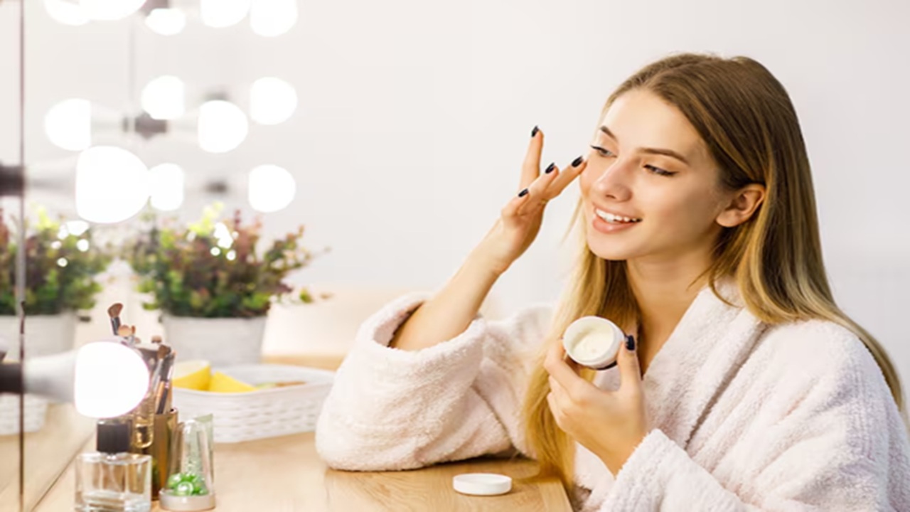 DIY Tips: Top Homemade Facials for a Brighter, Glowing Skin