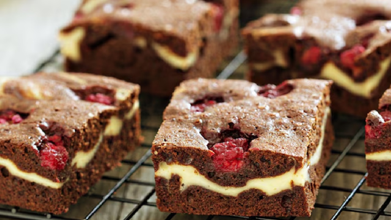 Red Velvet: For a delectable treat, these rich and fudgy red velvet brownies are swirled with creamy cheesecake. Everyone loves the delicacy.