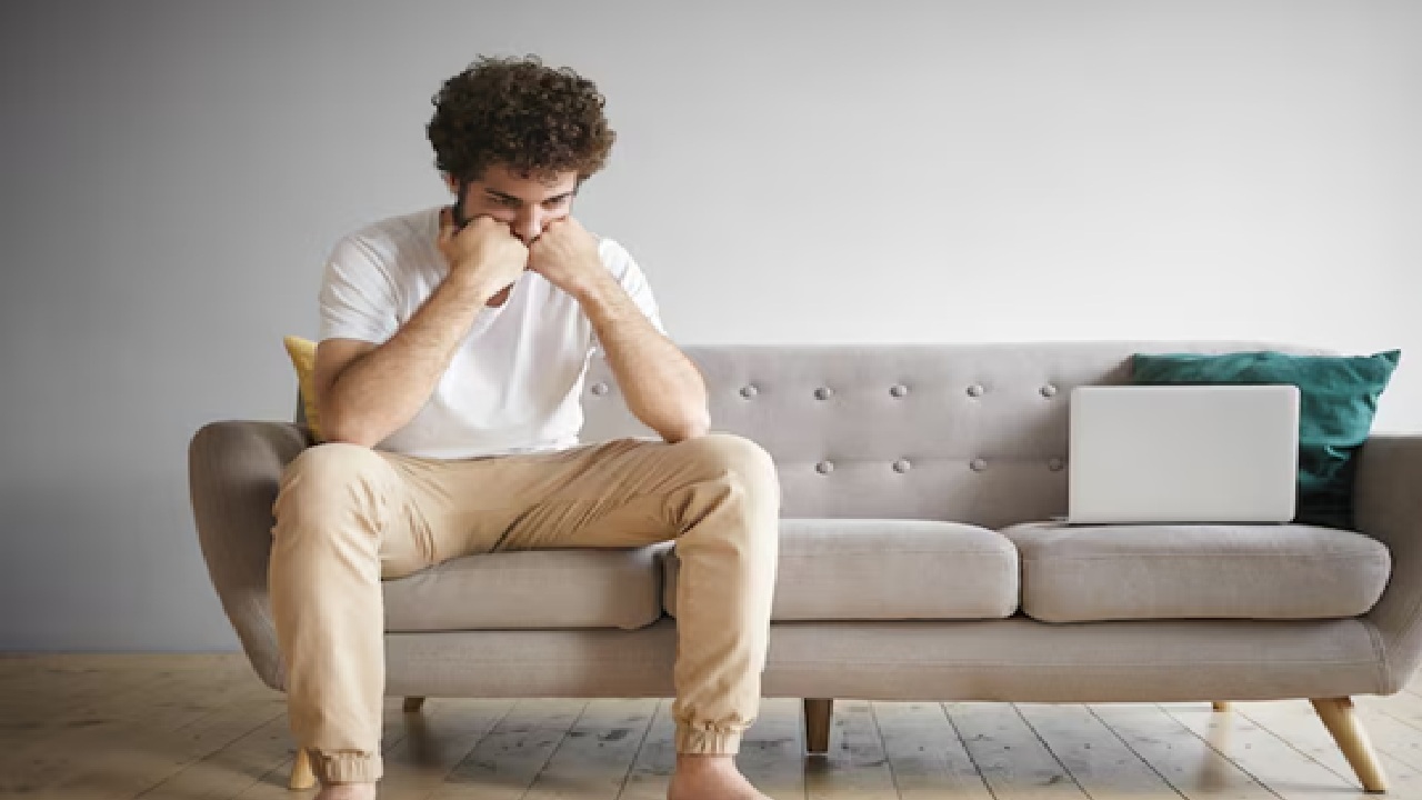 It may be hard to concentrate on work or make sound decisions due to the underlying, profound sense of anger.