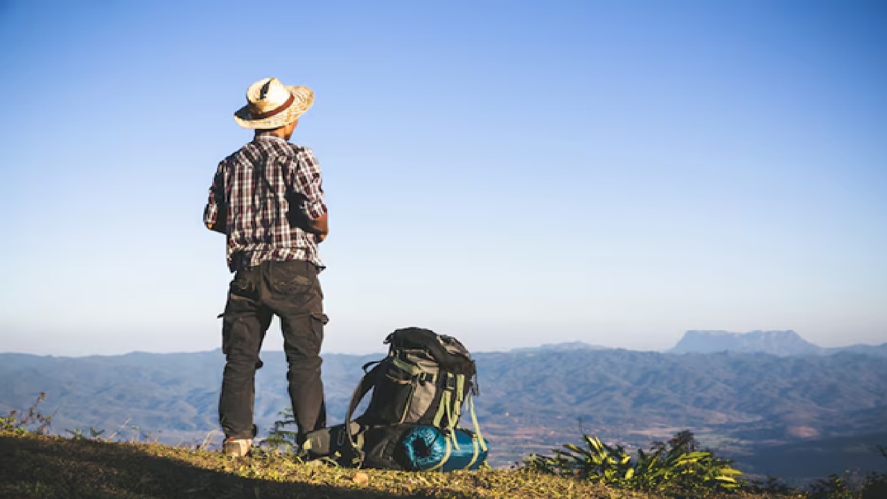 Karnala Fort: Karnala Fort is situated inside a bird sanctuary and is well known for its easy ascent and family friendly atmosphere.