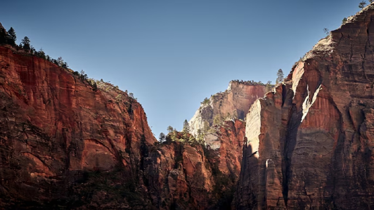 Red Rocks Park and Amphitheater, a large, sloping sandstone structure close to Denver, Colorado, USA .