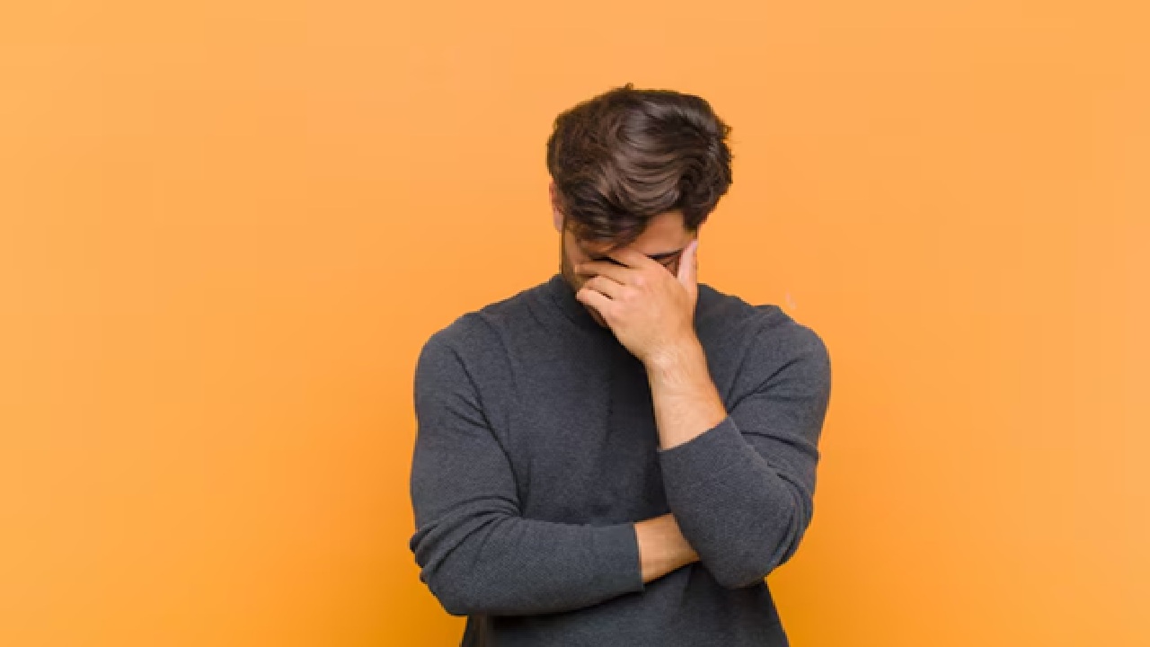 Seasonal Affective Disorder (SAD), a type of depression linked to seasonal variations, particularly winter, is brought on by less sunlight, which disrupts the body clock and manifests as weariness, a sad mood and a lack of interest.