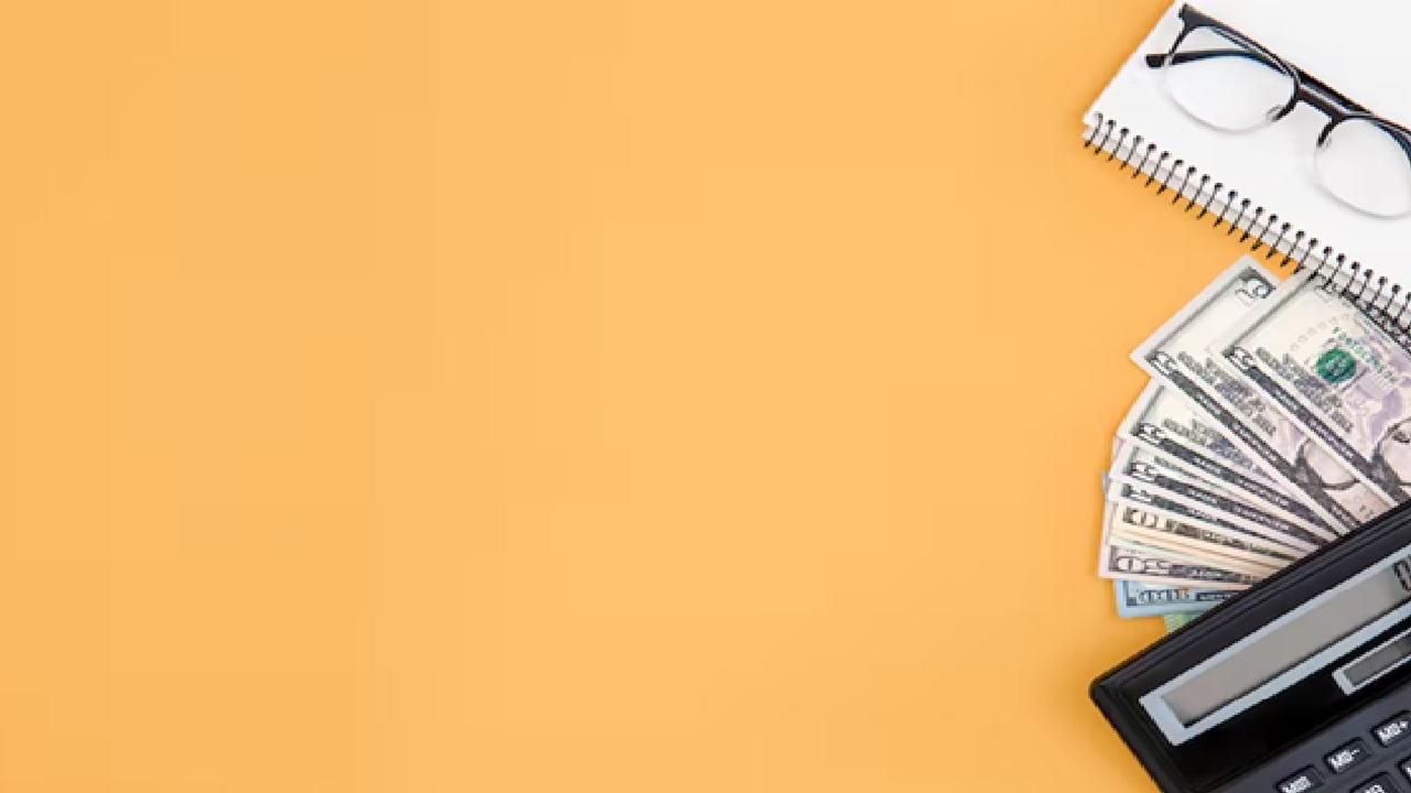 STCG (Short Term Capital Gain) applies to profits from selling assets like stocks, bonds or real estate that you have owned for one year or less.