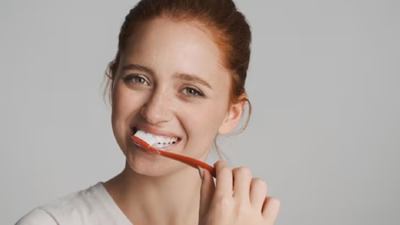Additionally, older toothbrushes have higher concentrations of mold, fungus and microbes that might harm your oral health.