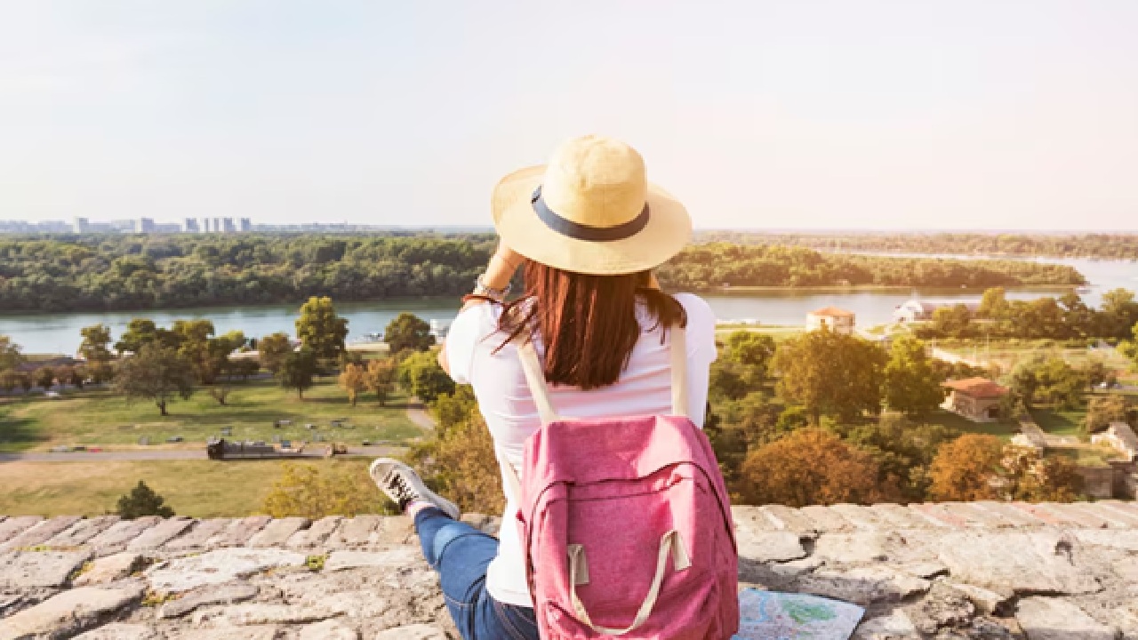 Goa: Goa is well-known for its nightlife, beach parties and welcoming atmosphere for solo travelers.