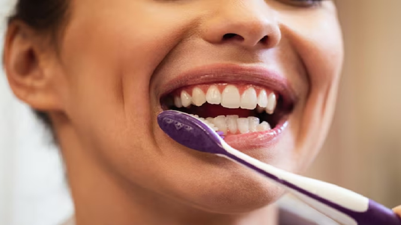 5 High Starch & Sugar Content Foods That Damage Teeth Health