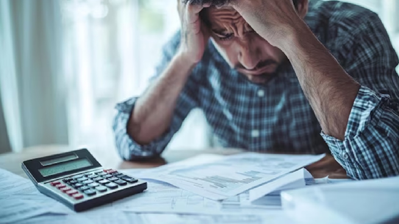 Budget: It might result in overspending at the outset and scarcity later if you don't have a clear plan for how much to spend, when and from where. (Disclaimer: Given the input is on an information basis, please seek professional advice.)