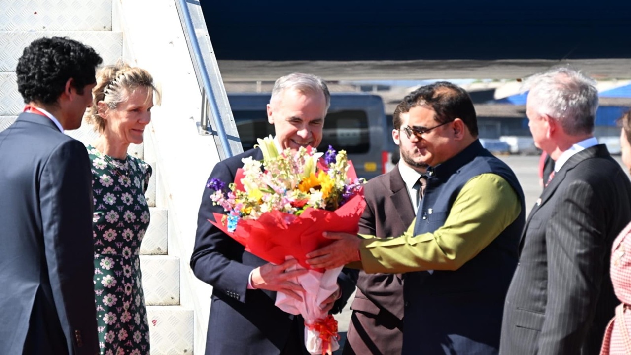 Canadian Prime Minister Arrives in India; Participates in Innovation Showcase, Meets University Researchers in Mumbai