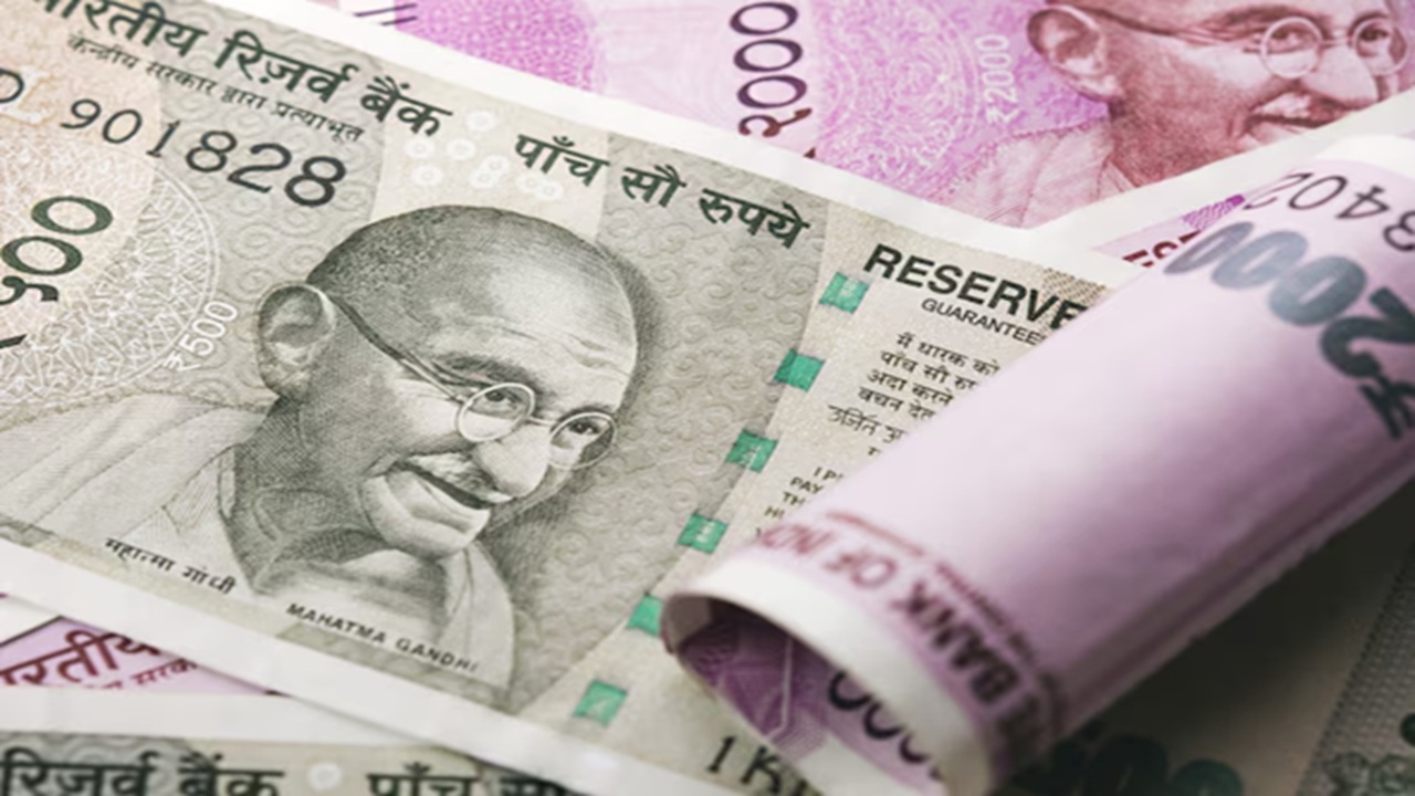 Rupee Climbs 2 Paise to 90.72 Against the US Dollar