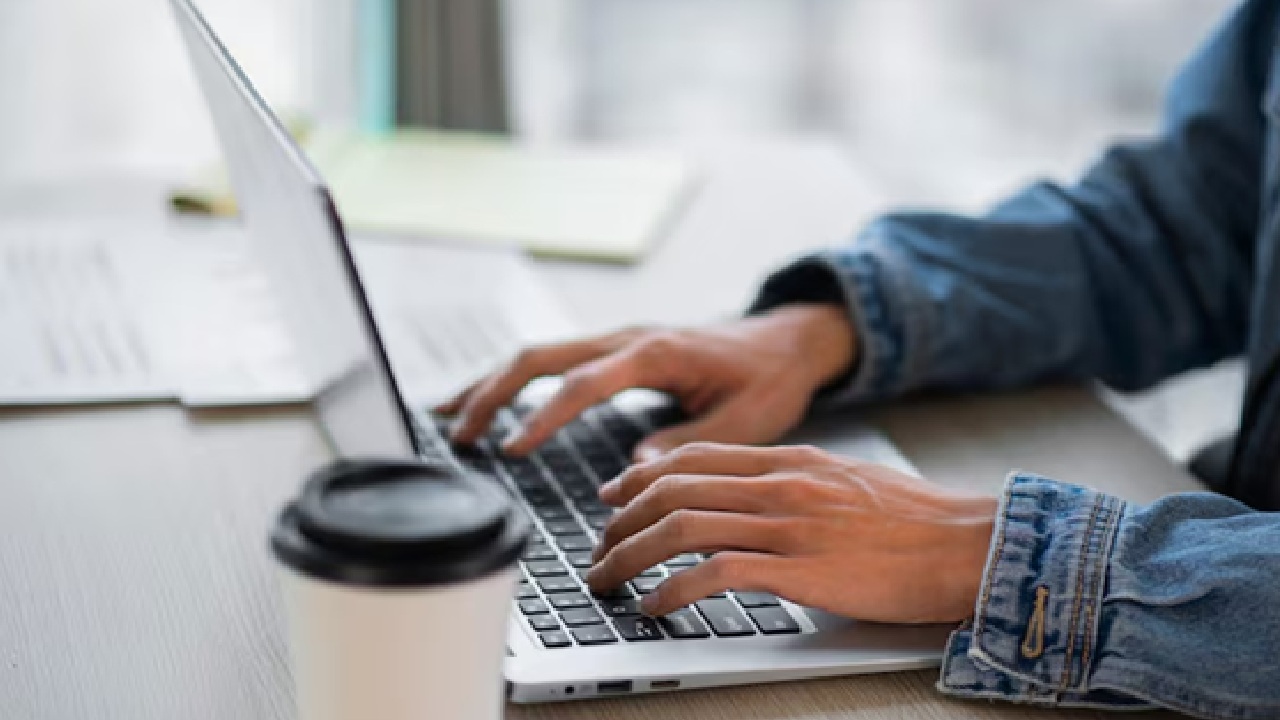 8th Pay Commission Launches Website, Releases Questions to Seek Stakeholders Feedback: What You Need to Know