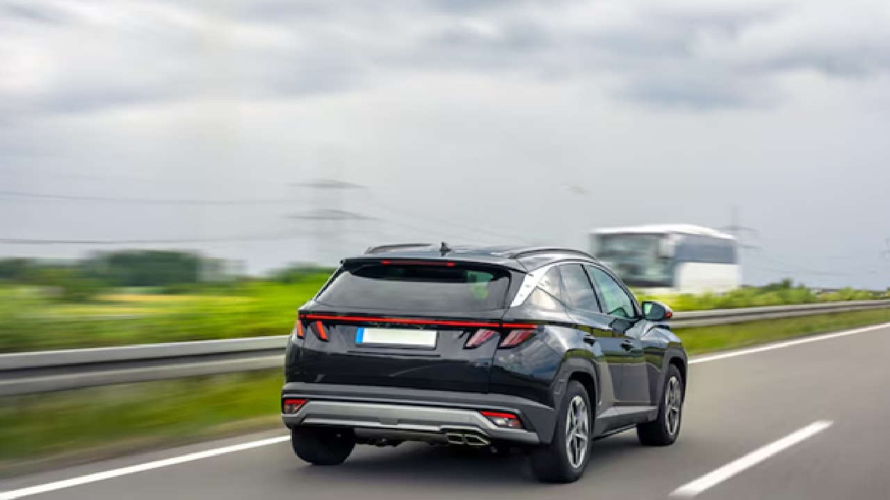 JSW MG Motor to Invest up to 440 Million USD, Plans Plug-in Hybrid SUV Launch This Year