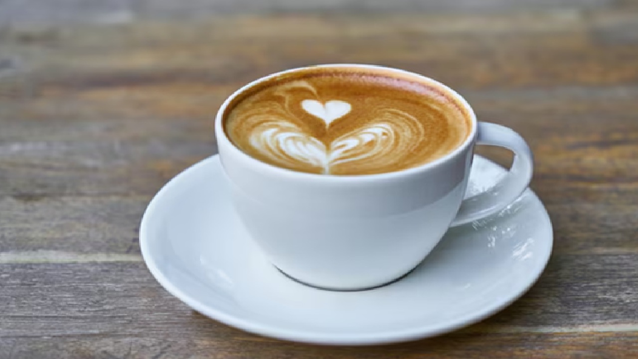 Your mouth forms a seal when you drink from the main hole. A vacuum will develop if the liquid leaves and there is no air to take its place, which will cause the coffee to glug or gush out unexpectedly.