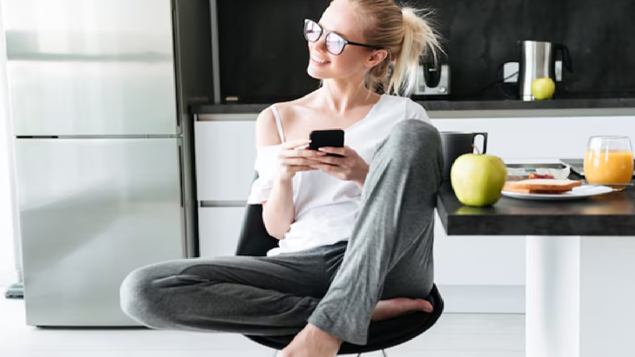 Among us, many are addicted to screen time. Therefore, we need to have a digital detox for a specific period of time to enhance our mental health and well-being.