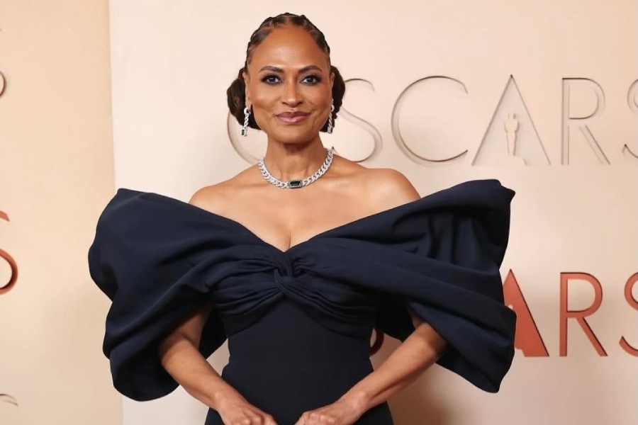 Ava DuVernay stole the show at the 2026 Academy Awards in a flawless ensemble by renowned luxury fashion designer Louis Vuitton.