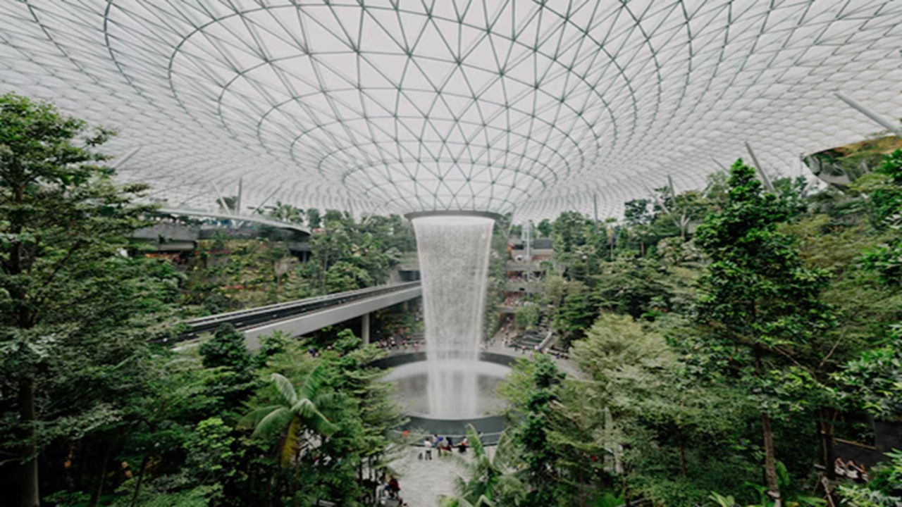 Five Indian Airports Ranked Among the World’s Top 100, Singapore’s Changi Ranked First