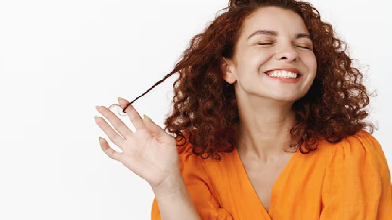 Protect hair from UV radiation, which harms melanin, with a hat or scarf. To manage stress, practice yoga, meditation or regular exercise.