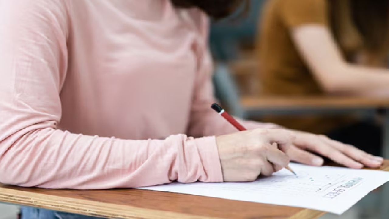 CBSE Class 10 Results Out: Girls Achieve Remarkable 94.99 Percent Pass Rate