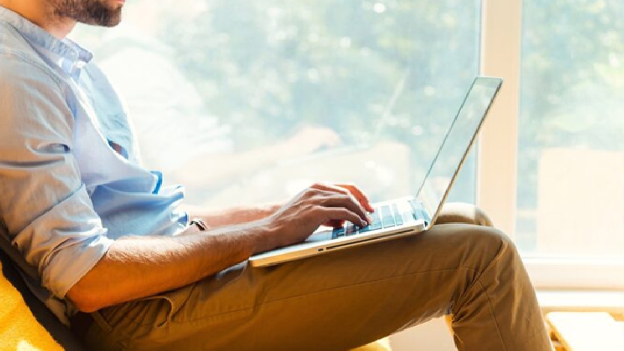 IIT Graduate Regrets Leaving Rs 28 LPA Job for Startup, Here's Why