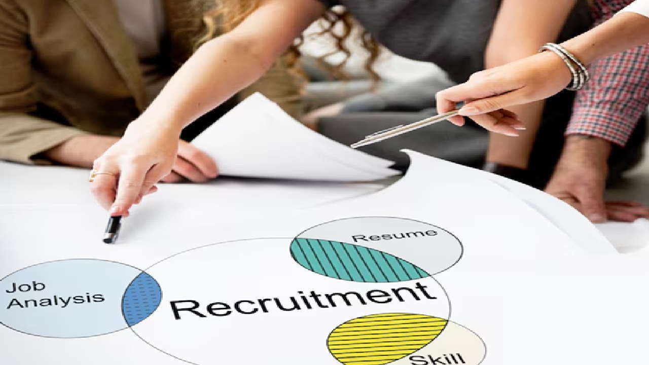 PSU Banks Recruit 50,552 Candidates, 33% Surge in FY26