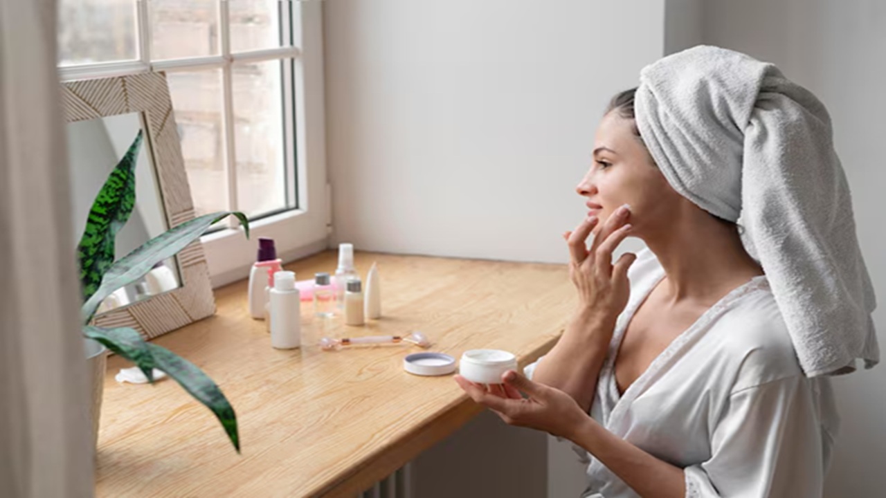 Morning Skincare Routines: How to Combat Oily Skin For A Fresh Start