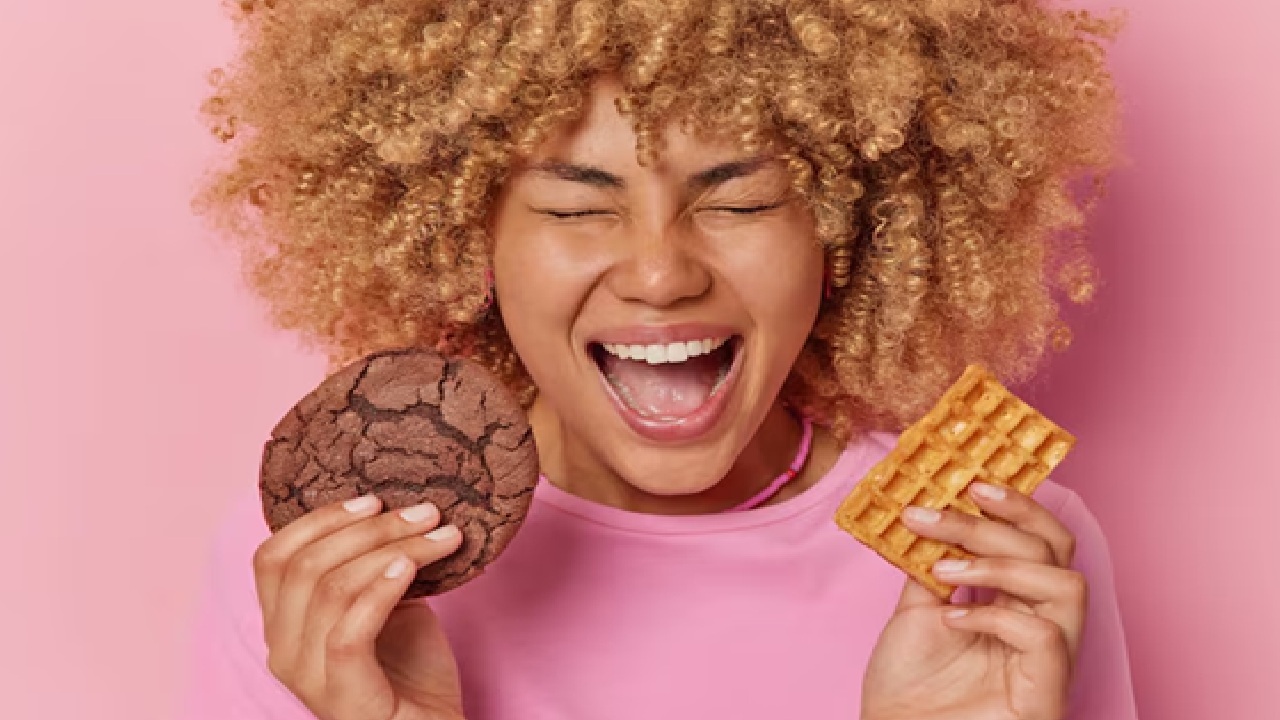 Insulin levels may fluctuate abruptly after a meal that is high in carbohydrates or refined foods. Intense, urgent desires for additional quick energy are brought on by this unexpected fall. According to certain sources, people are taught from a young age to see dessert as a reward for completing meals.