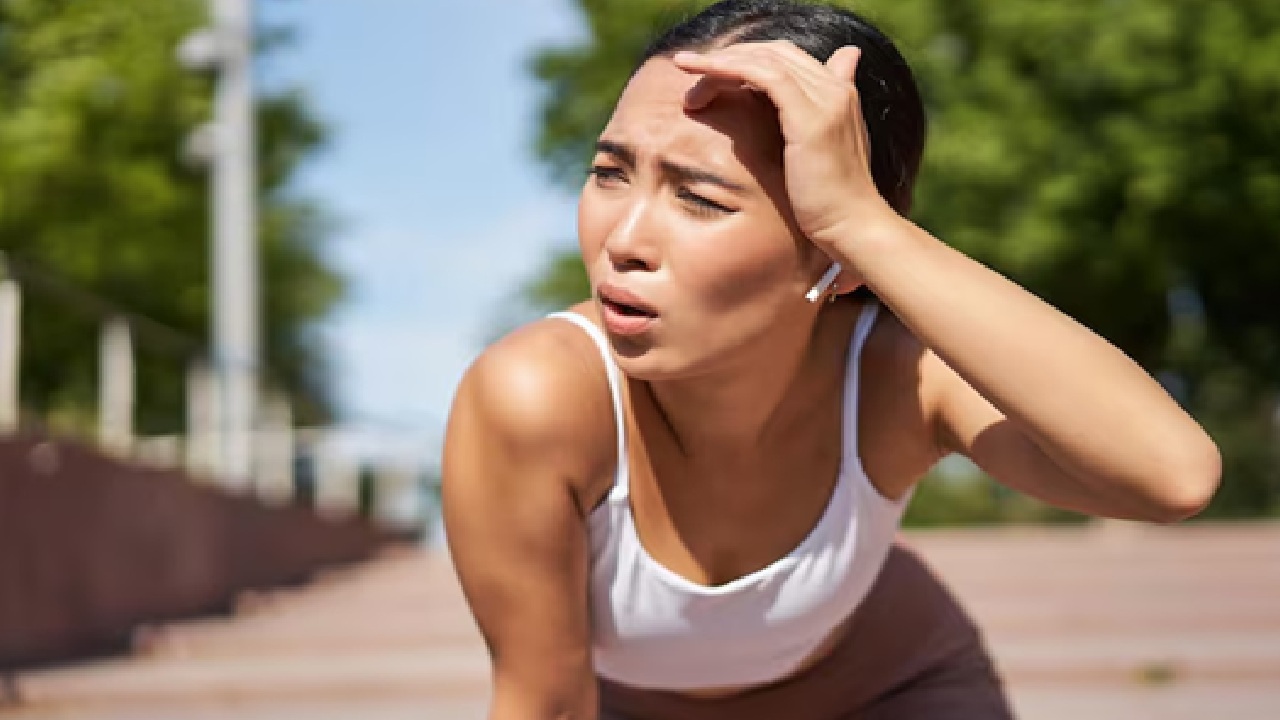 Keep yourself well hydrated to replenish fluids, but stay away from alcohol, caffeine and spicy foods, as they might activate sweat glands.(Disclaimer: Given the input is on an information basis, please seek professional advice.)